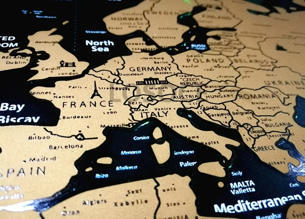 New Deluxe Travel Scratch Worl - Photography Mapped review and price